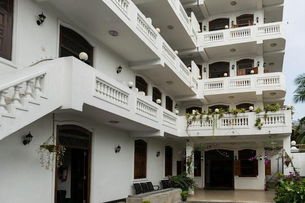 شقة Dew Grand Regency Bataduwa المظهر الخارجي الصورة