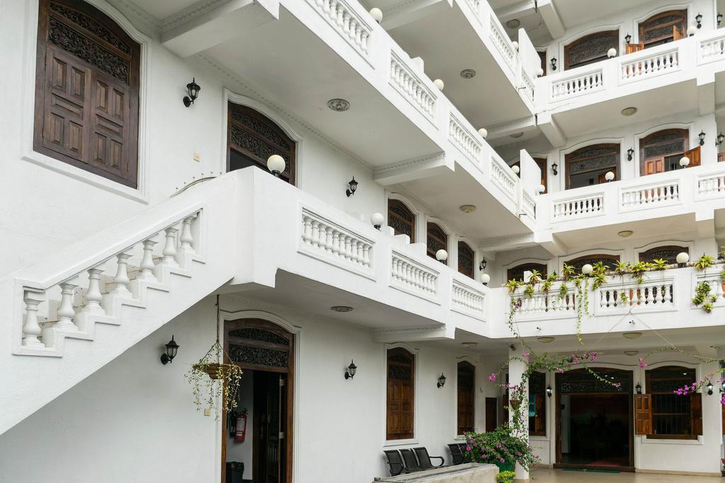 شقة Dew Grand Regency Bataduwa المظهر الخارجي الصورة