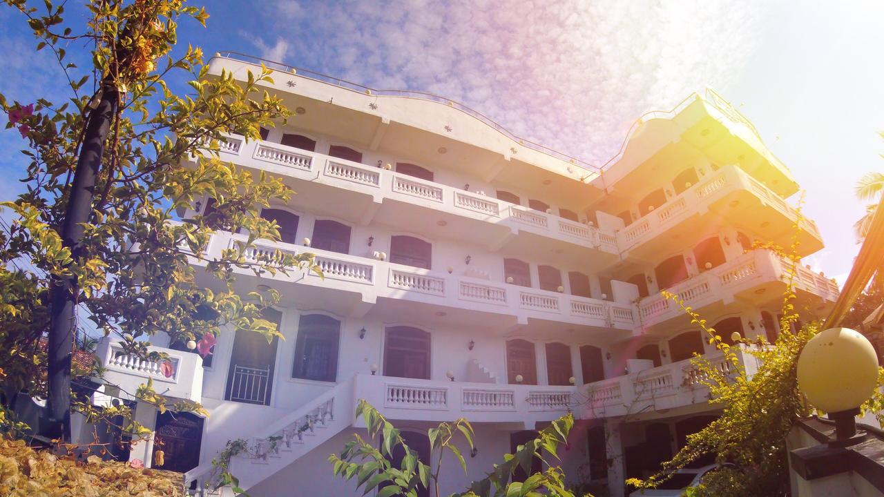 شقة Dew Grand Regency Bataduwa المظهر الخارجي الصورة